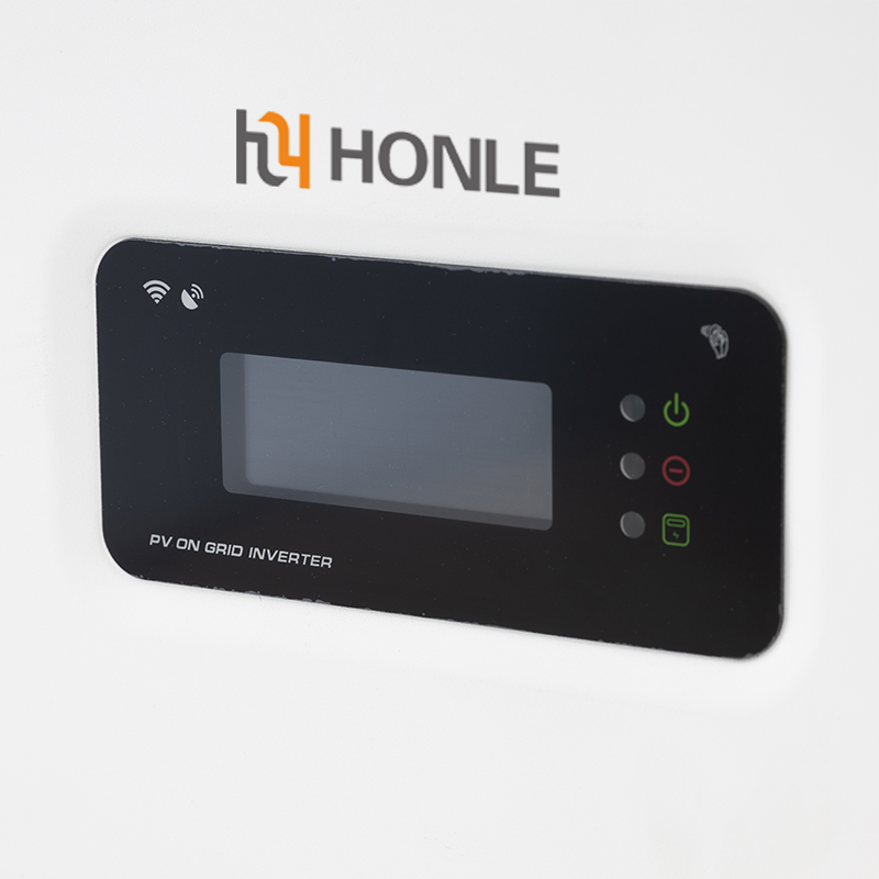 Inversor solar monofásico conectado a la red con configuración MPPT flexible